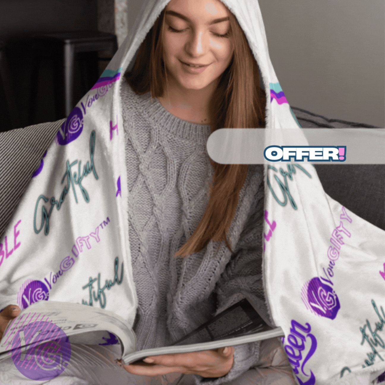VonGIFTY™ - Hooded Sherpa Fleece Blanket (WHITE/PINK/TEAL)